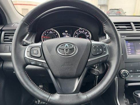 Certified 2016 Toyota Camry SE image 20