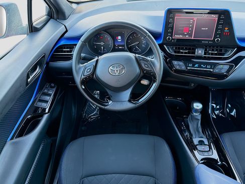 Used 2021 Toyota C-HR XLE FWD image 19