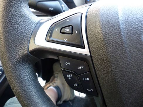 Used 2016 Ford Fusion SE FWD image 43