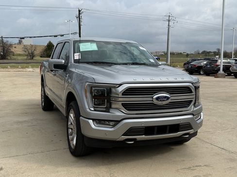 Used 2022 Ford F150 Limited image 8