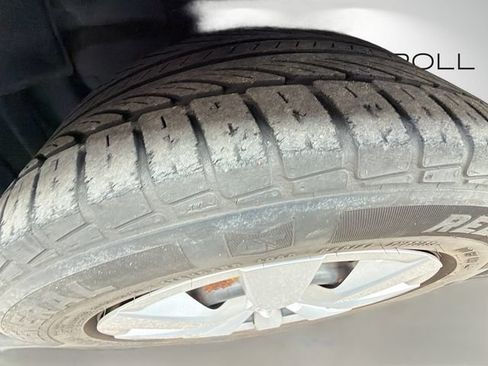 Used 2014 Toyota Corolla LE FWD image 16