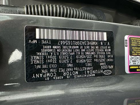 Used 2024 Hyundai Kona Limited FWD image 35