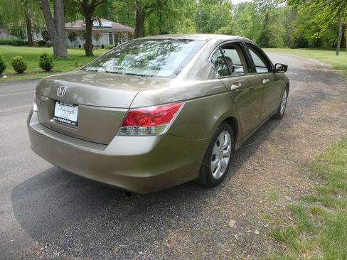 Used 2009 Honda Accord EX image 5