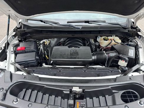 Used 2021 Chevrolet Suburban LT w/ Luxury Package image 47