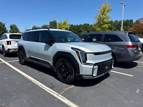 Certified 2024 Kia EV9 GT-Line AWD/4WD image 7