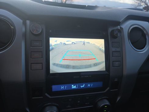 Used 2018 Toyota Tundra Limited w/ Limited Premium Package image 21