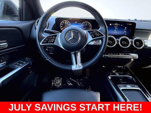 Used 2025 Mercedes-Benz GLB 250 image 10