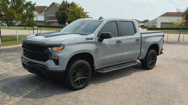 Used 2024 Chevrolet Silverado 1500 Custom Trail Boss w/ Turbomax Blackout Package AWD/4WD image 4