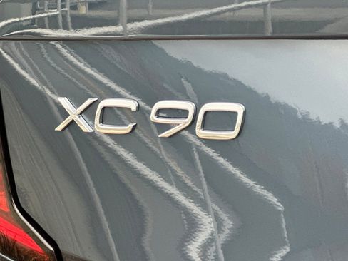 New 2026 Volvo XC90 T8 Ultra w/ Protection Package Premier AWD/4WD image 12