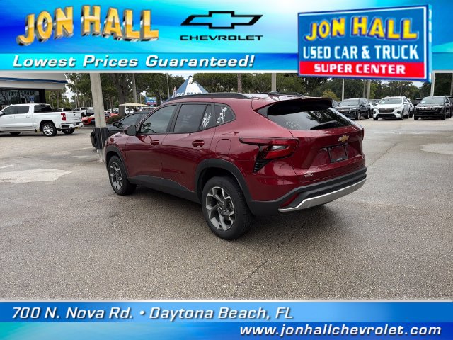 Used 2024 Chevrolet Trax LT w/ Driver Confidence Package FWD image 6