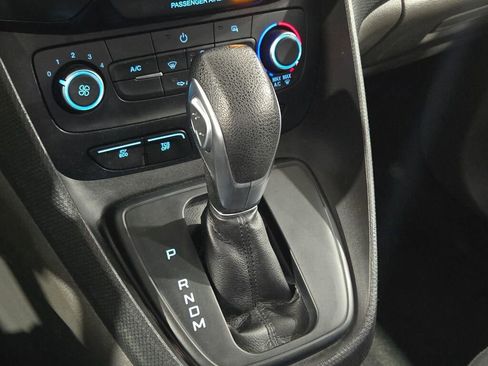 Used 2019 Ford Transit Connect XLT image 29