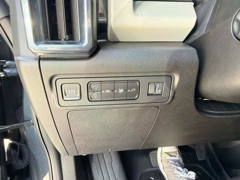 Used 2026 GMC Hummer EV SUV AWD/4WD image 33