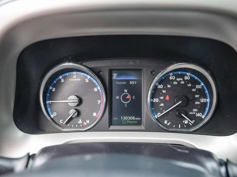 Used 2016 Toyota RAV4 Limited w/ Advanced Technology Package FWD image 13