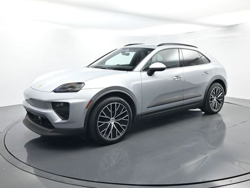 Certified 2025 Porsche Macan Electric RWD image 1