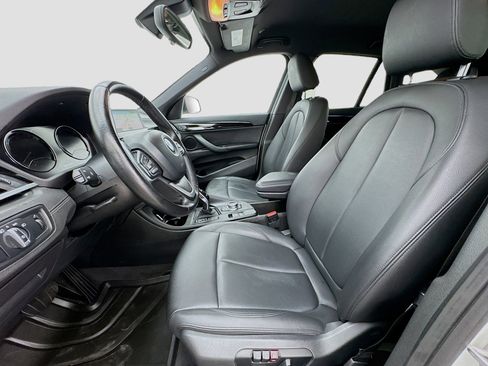 Used 2021 BMW X1 sDrive28i image 13