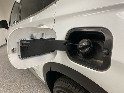 Used 2019 Hyundai Santa Fe SEL image 27