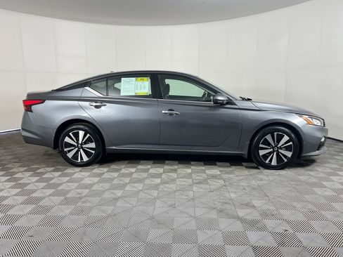 Used 2022 Nissan Altima 2.5 SL image 5