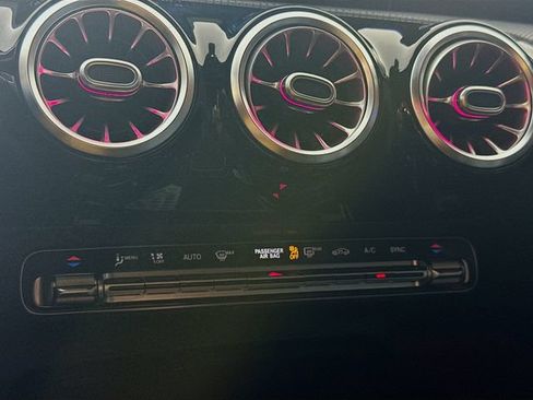 Certified 2021 Mercedes-Benz CLA 35 AMG 4MATIC image 17