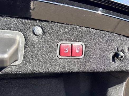 Used 2018 Mercedes-Benz S 560 4MATIC Coupe image 9