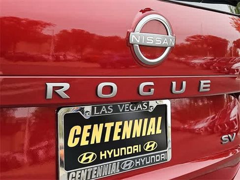 Used 2024 Nissan Rogue SV w/ SV Premium Package image 12