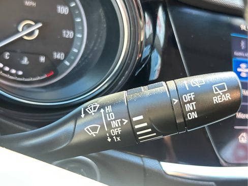 Used 2021 Buick Encore GX Select image 31