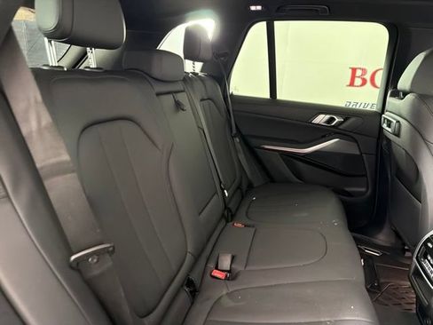 Used 2019 BMW X5 xDrive40i w/ Convenience Package AWD/4WD image 18