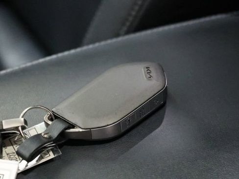 Used 2025 Kia Telluride S AWD/4WD image 42