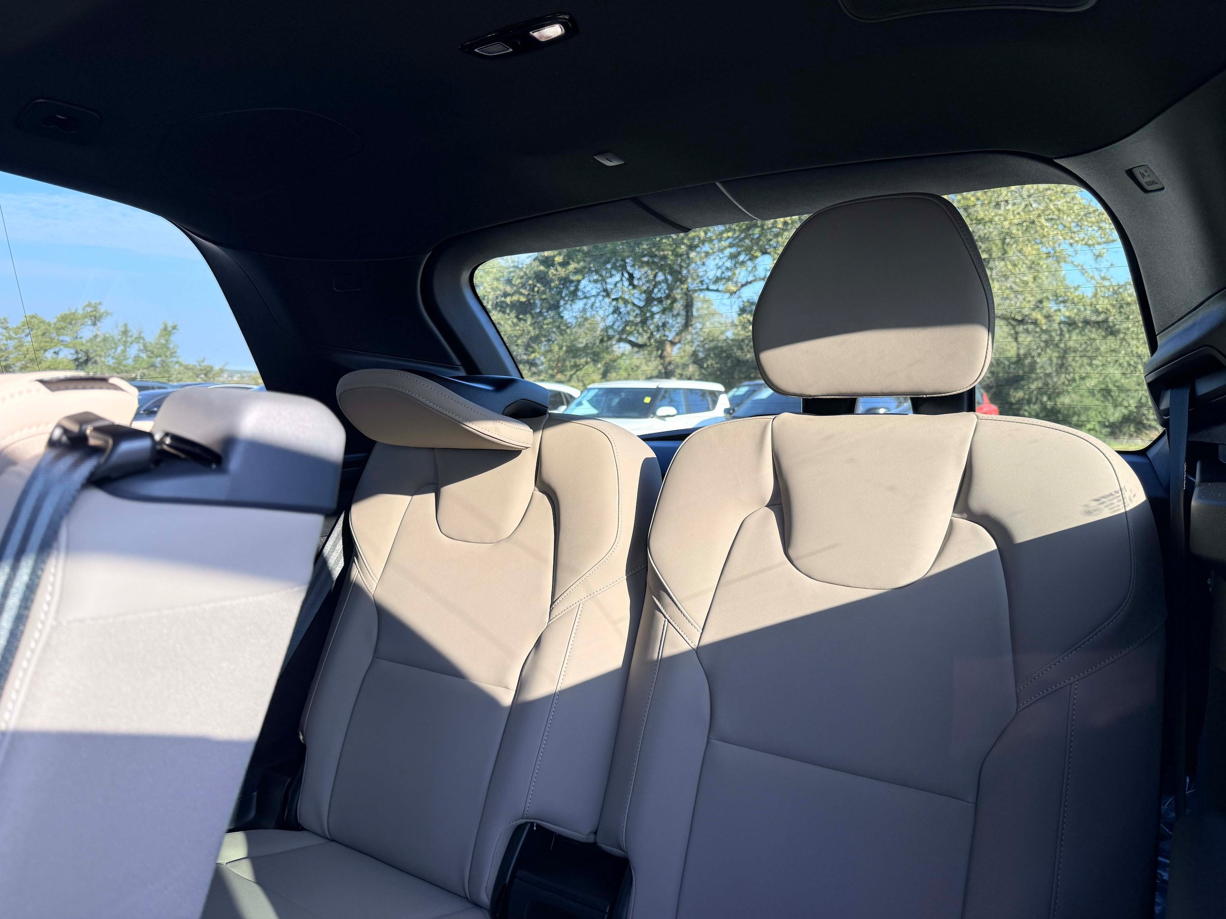Used 2026 Volvo XC90 B6 Plus w/ Protection Package Premier AWD/4WD image 14
