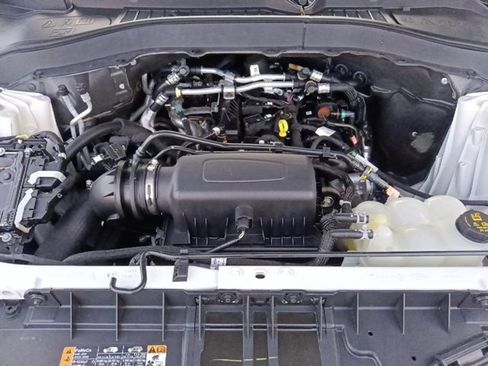 Used 2021 Ford Explorer XLT w/ Equipment Group 202A image 37