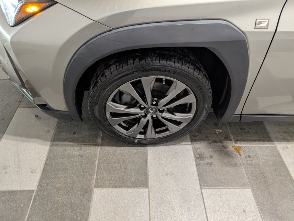 Used 2021 Lexus UX 250h F Sport w/ F Sport Premium Package AWD/4WD image 7