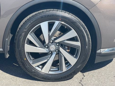 Used 2015 Nissan Murano Platinum w/ Platinum Technology Package FWD image 8