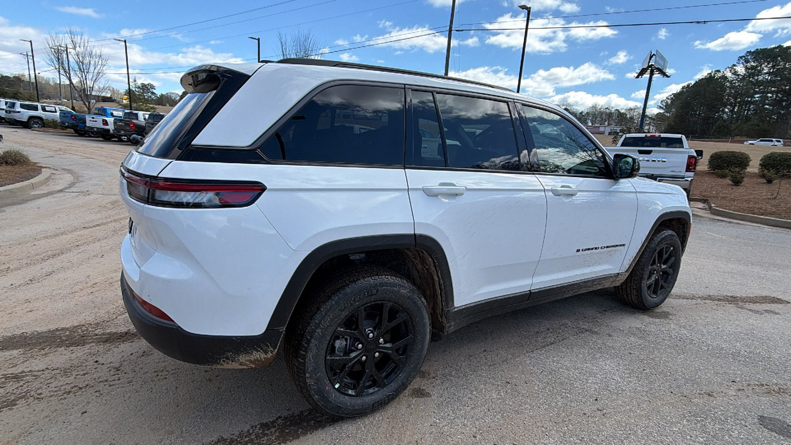New 2026 Jeep Grand Cherokee Altitude AWD/4WD image 8
