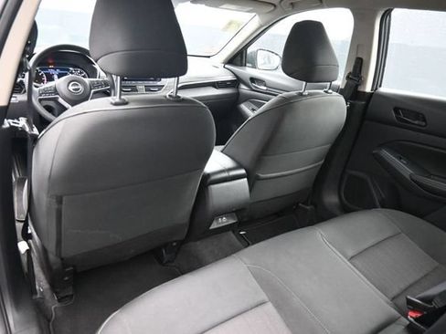 Used 2024 Nissan Altima 2.5 SV AWD/4WD image 31