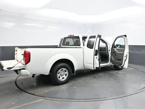 Used 2019 Nissan Frontier S image 43