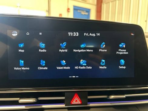 Used 2023 Hyundai Elantra Limited FWD image 26