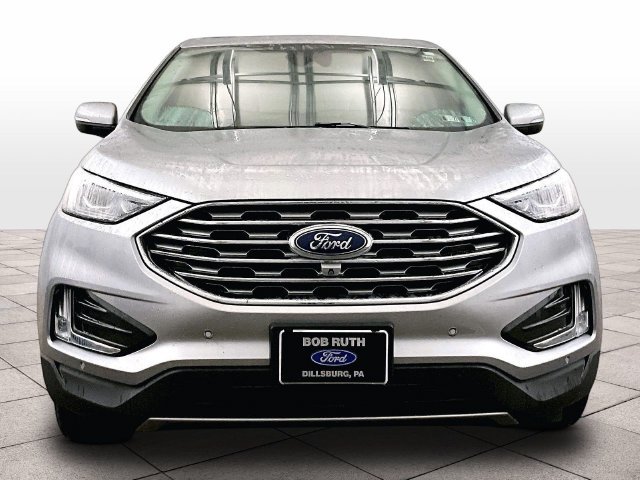 Used 2022 Ford Edge Titanium w/ Equipment Group 301A AWD/4WD image 3