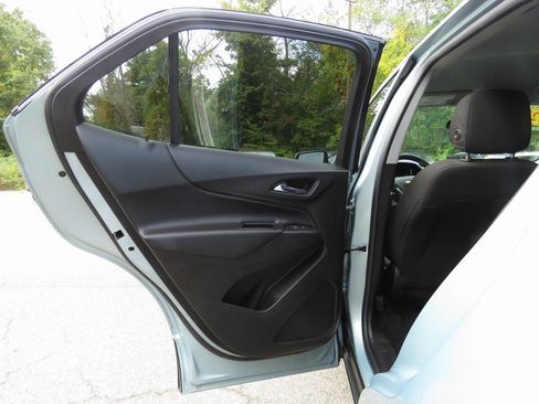 Used 2022 Chevrolet Equinox LT image 19