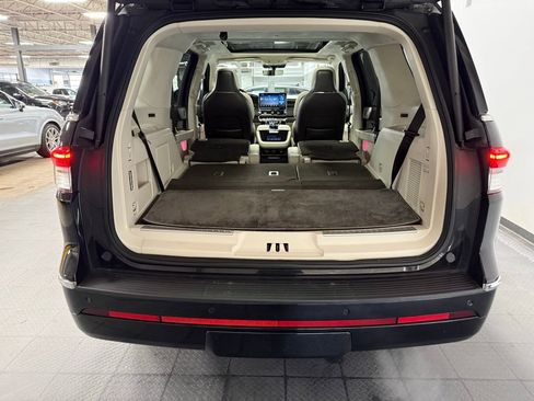Used 2023 Lincoln Navigator Black Label image 23