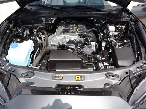 Used 2025 MAZDA MX-5 Miata RF Grand Touring RWD image 23