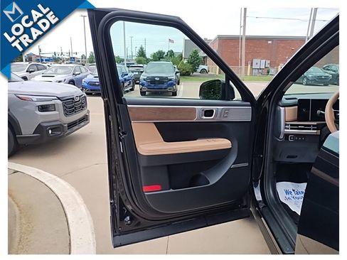 Used 2024 Hyundai Santa Fe Limited AWD/4WD image 12