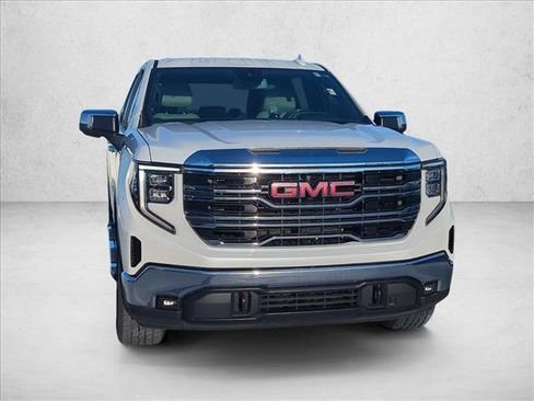 Used 2023 GMC Sierra 1500 SLT w/ SLT Premium Package RWD image 2