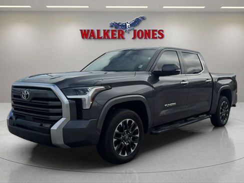 Used 2025 Toyota Tundra Limited image 5