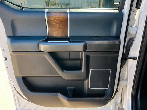 Used 2018 Ford F150 Limited image 18