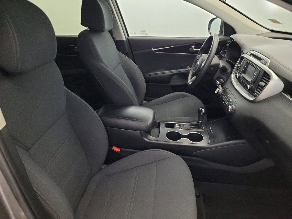 Used 2017 Kia Sorento AWD image 21
