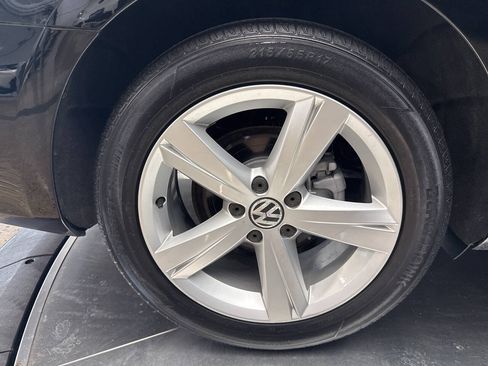 Used 2012 Volkswagen Passat 2.5 SE FWD image 27