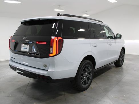 New 2025 Ford Expedition Platinum w/ Stealth Performance Package image 8