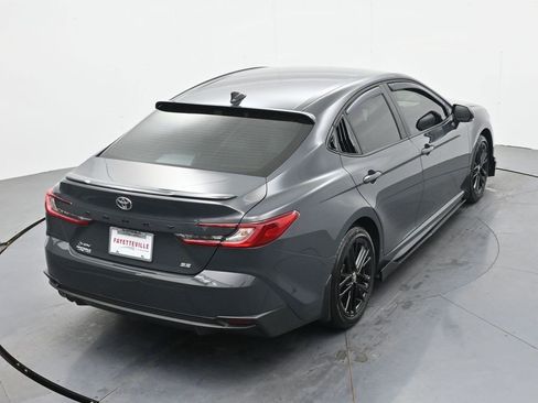 Used 2026 Toyota Camry SE FWD image 21