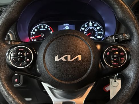 Used 2022 Kia Soul LX FWD image 10