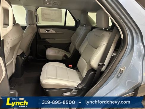 New 2026 Ford Explorer Active AWD/4WD image 18