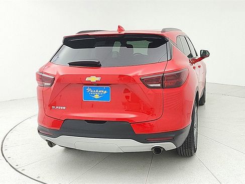 Certified 2023 Chevrolet Blazer LT w/ Convenience Package image 7